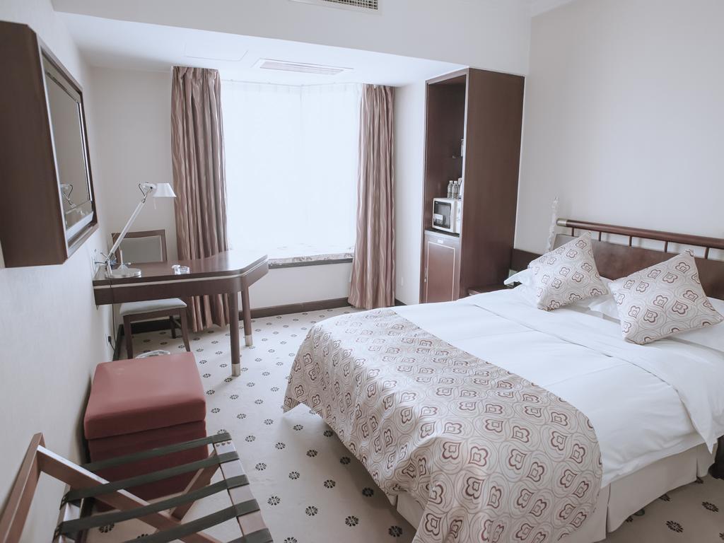 Hotel Charms 3*